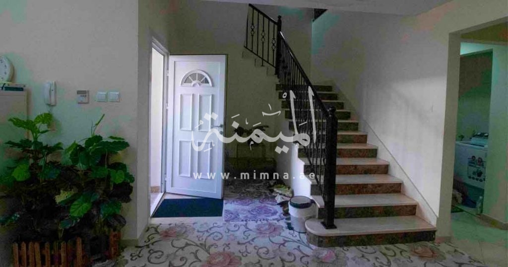 للبيع مجمع فلتين في ابوهيل دبي