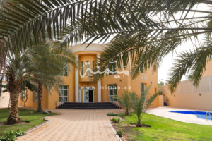 فيلا في المزهر 2 للبيع  كبيرة تتكون من 6 غرف فيلا في المزهر 2 للبيع  كبيرة تتكون من 6 غرف