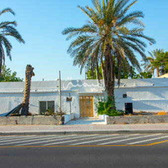 للبيع في الراشدية دبي بيت شعبي يصلح للسكن