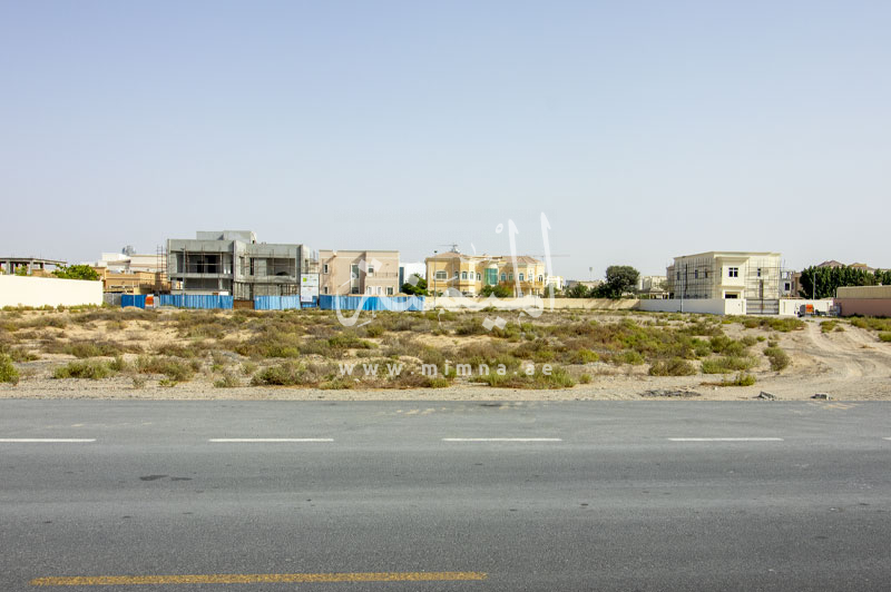 للبيع ارض سكنية كبيرة في ندالشبا الرابعة دبي